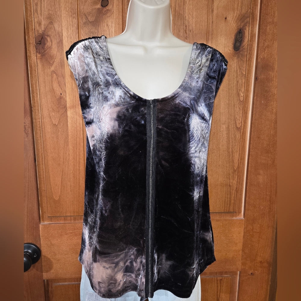 Rock & Republic Velvet Top in Black and Pink